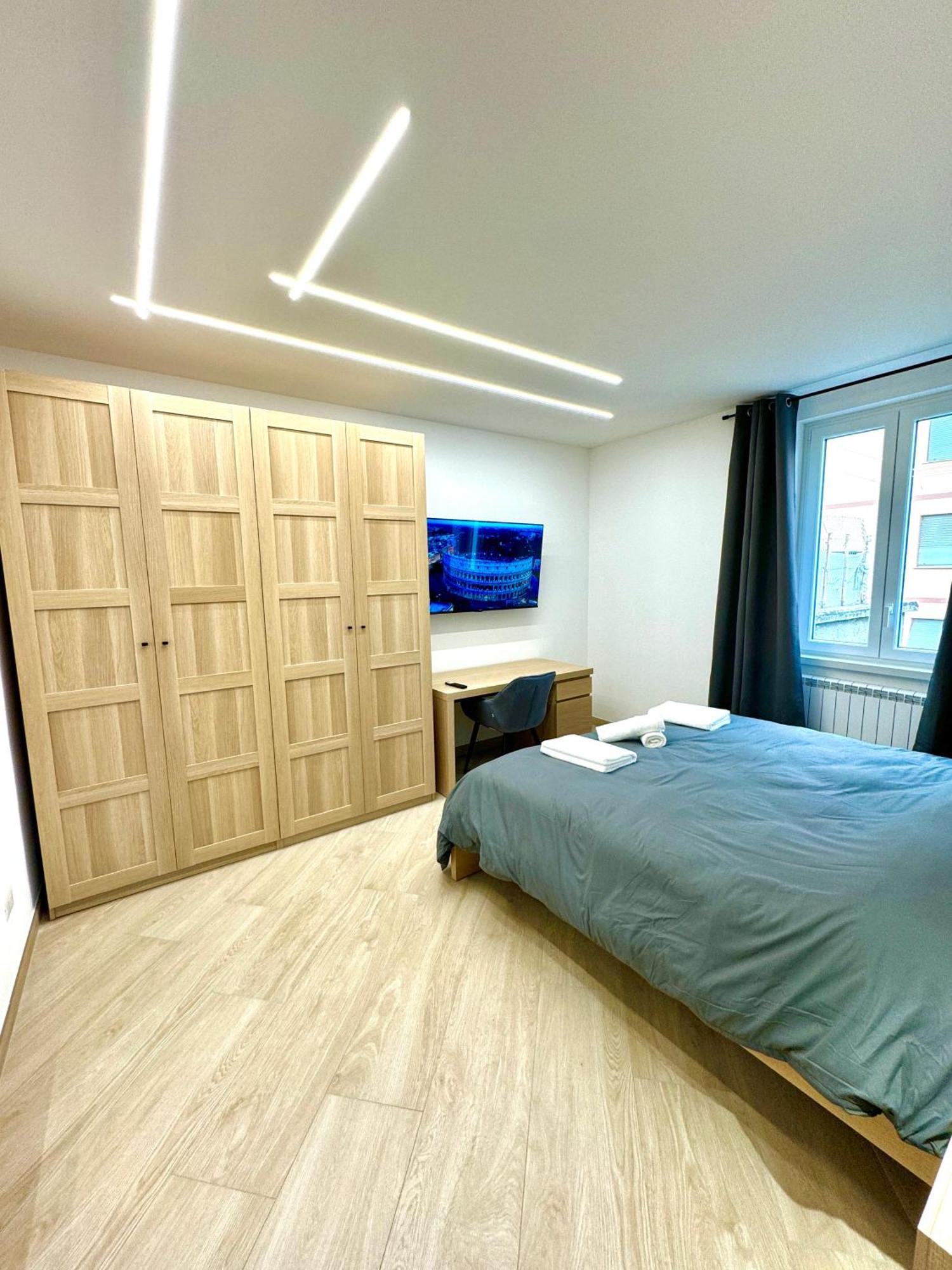 Luxury Apartment Togliatti Rome Bagian luar foto