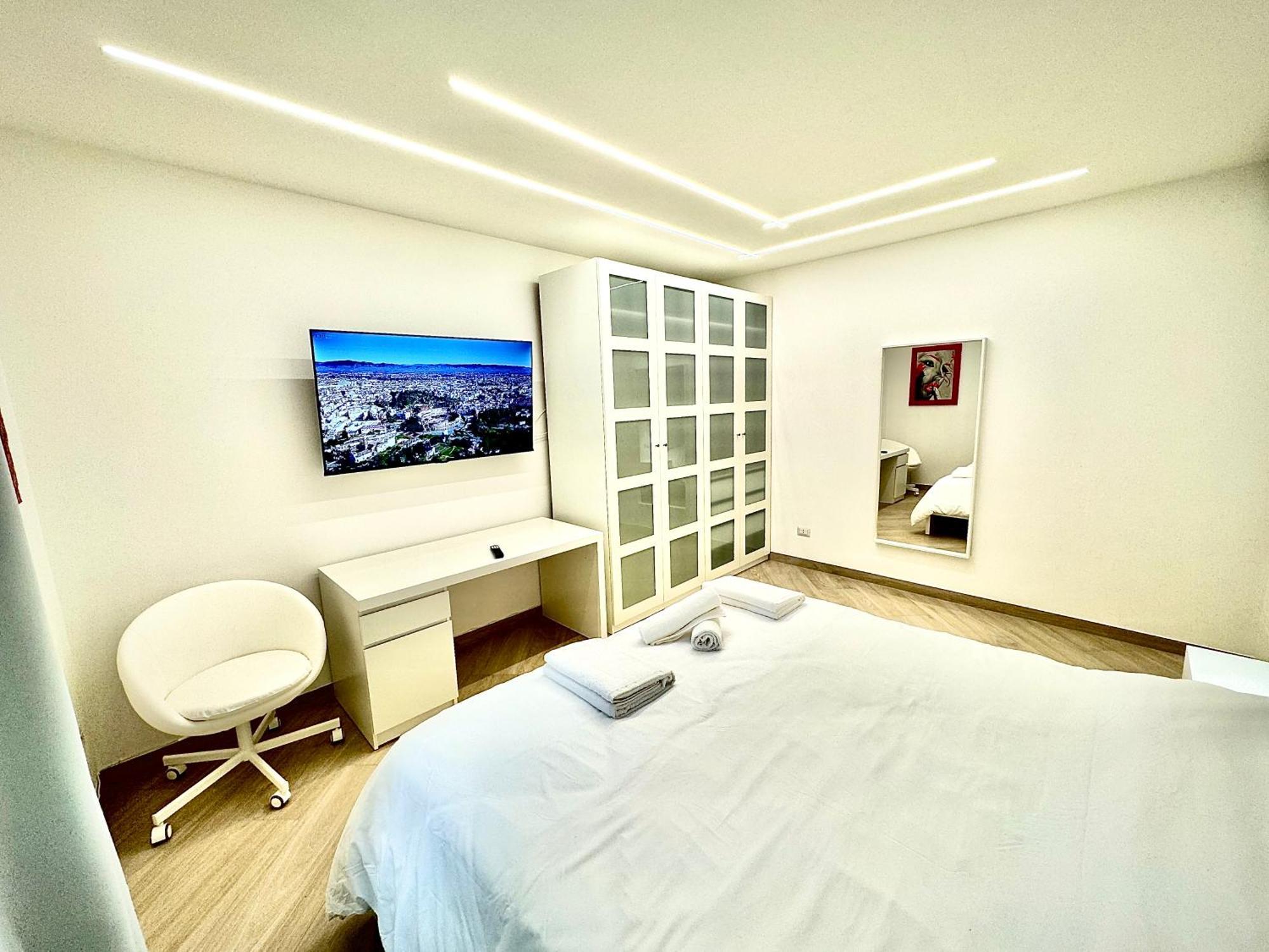 Luxury Apartment Togliatti Rome Bagian luar foto