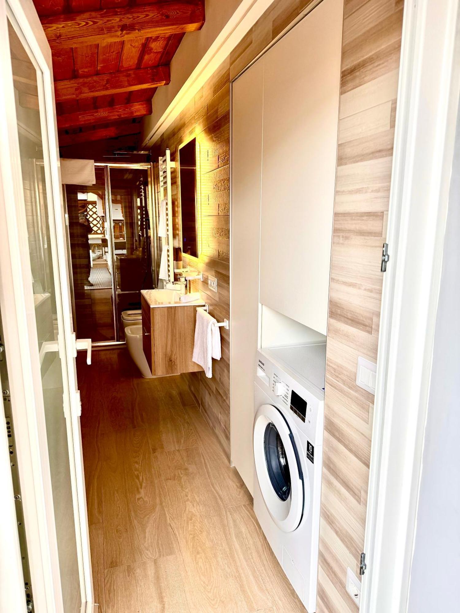 Luxury Apartment Togliatti Rome Bagian luar foto
